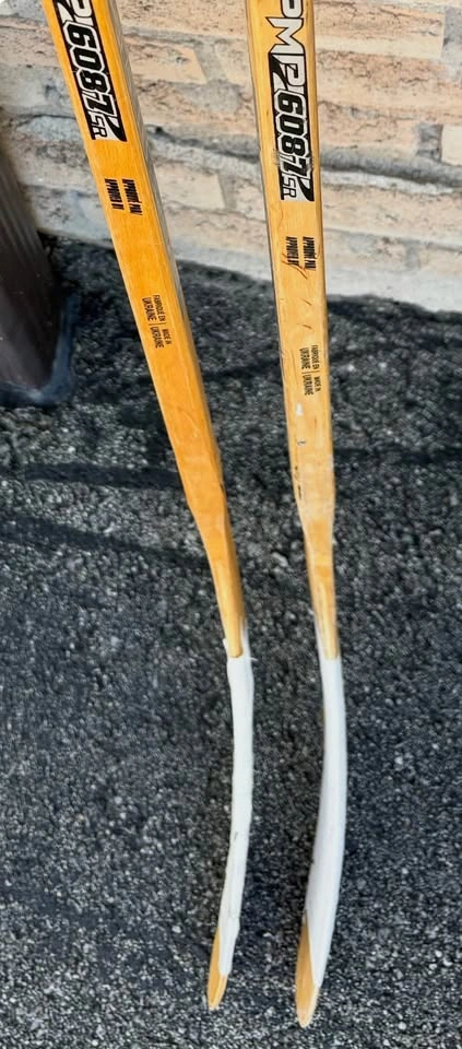 Pair of Classic Sher-Wood PMP 6087 SR Senior Hockey Sticks - photo 5