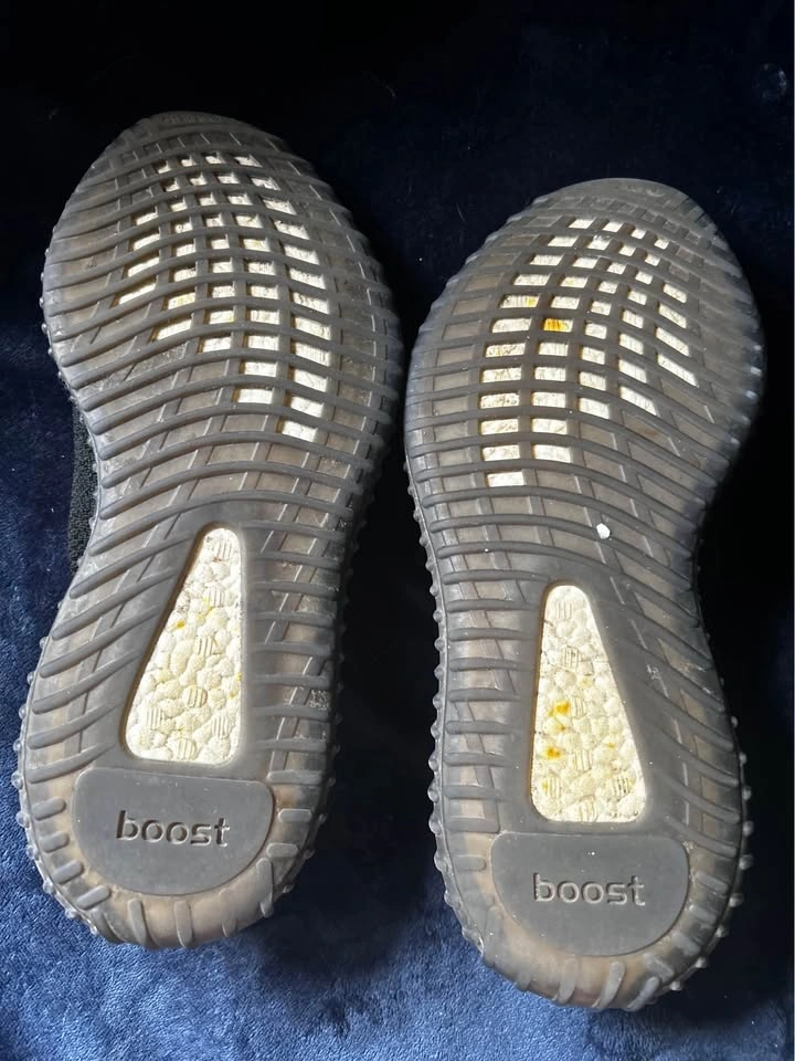 Yeezy 350 -size 10 - photo 3
