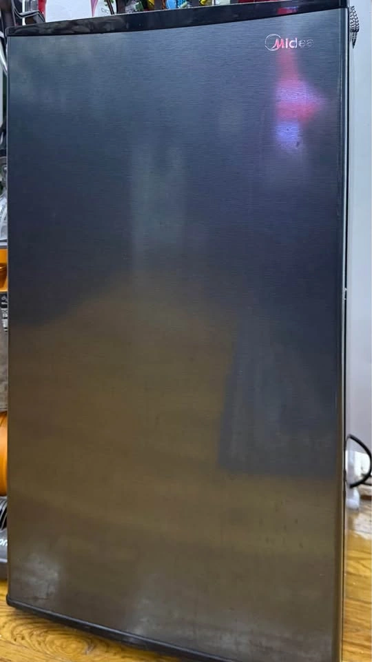 Mini Fridge with freezer | Brand Midea - photo 2