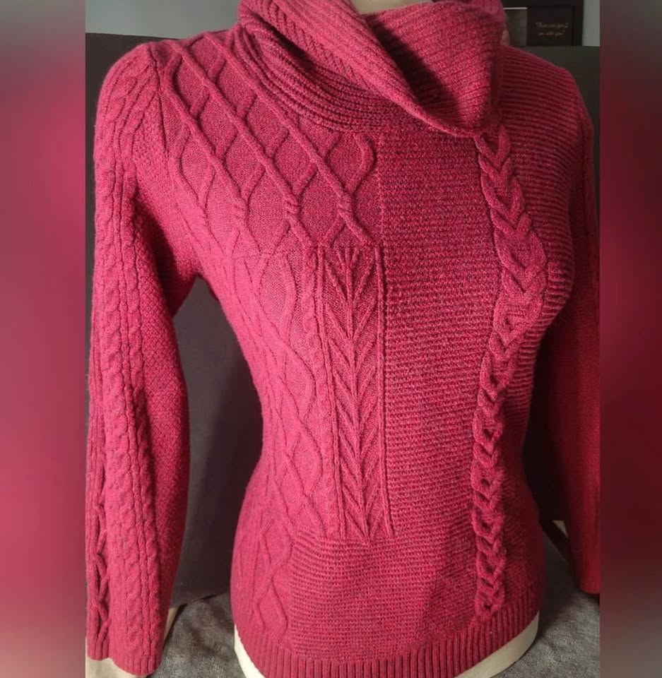 Women's Cable Knit Sweater - Red size L - photo 2