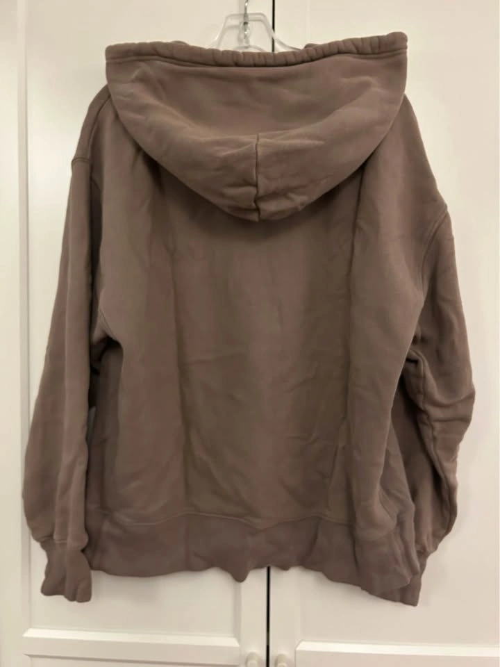 Aritzia boyfriend hoodie - photo 2