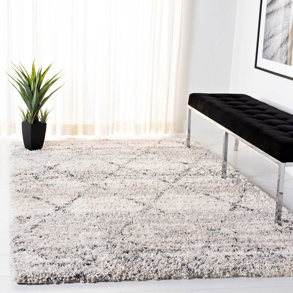 SAFAVIEH Fontana Shag Area Rug – 5’3” x 7’6” – Grey/Ivory