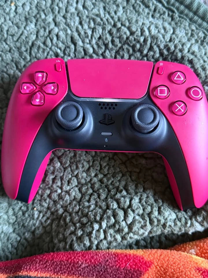 Sony DualSense Wireless Controller - Cosmic Red - photo 2