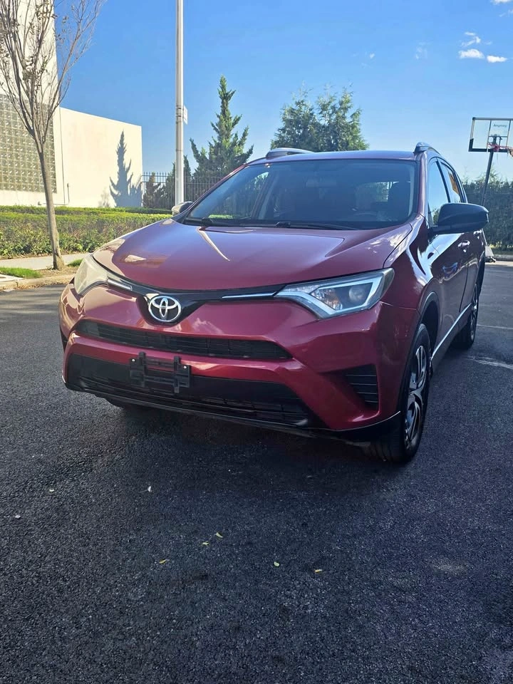 2016 Toyota RAV4 LE Sport Utility 4D