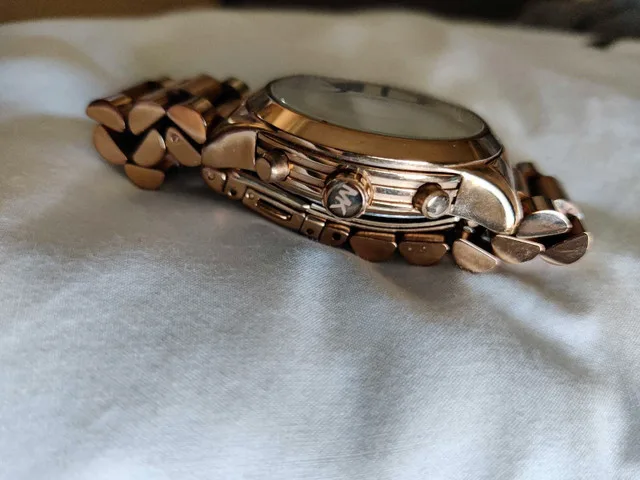 Michael Kors Women's Cooper Watch MK5928 - Rose Gold image indicator(2)