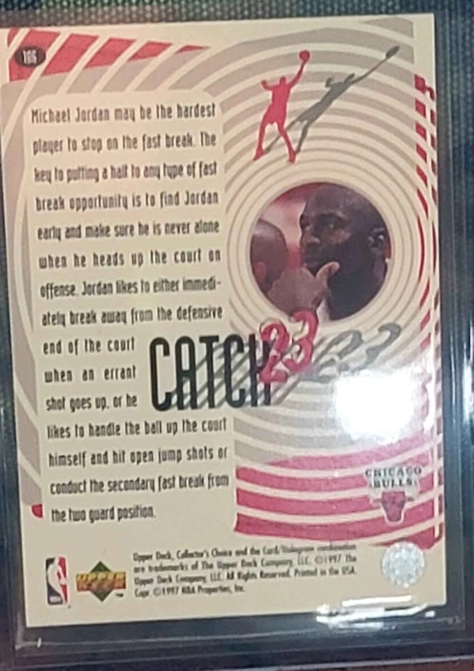 1997-98 Upper Deck UD Choice Catch 23 #186 Michael Jordan - photo 2