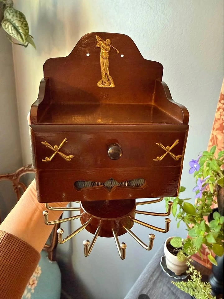 Wooden Musical Necklace/Tie Rack