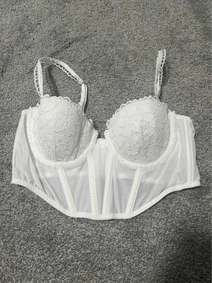 Various Clothing Items - photo 3