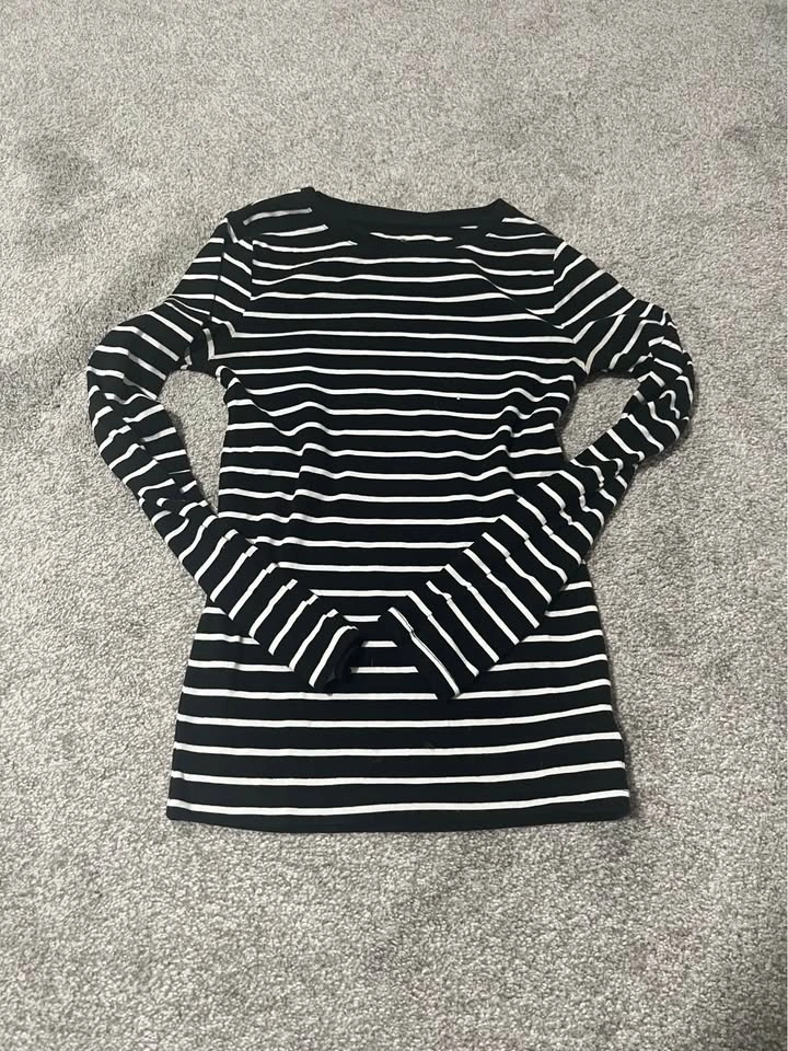 Various Clothing Items - photo 4