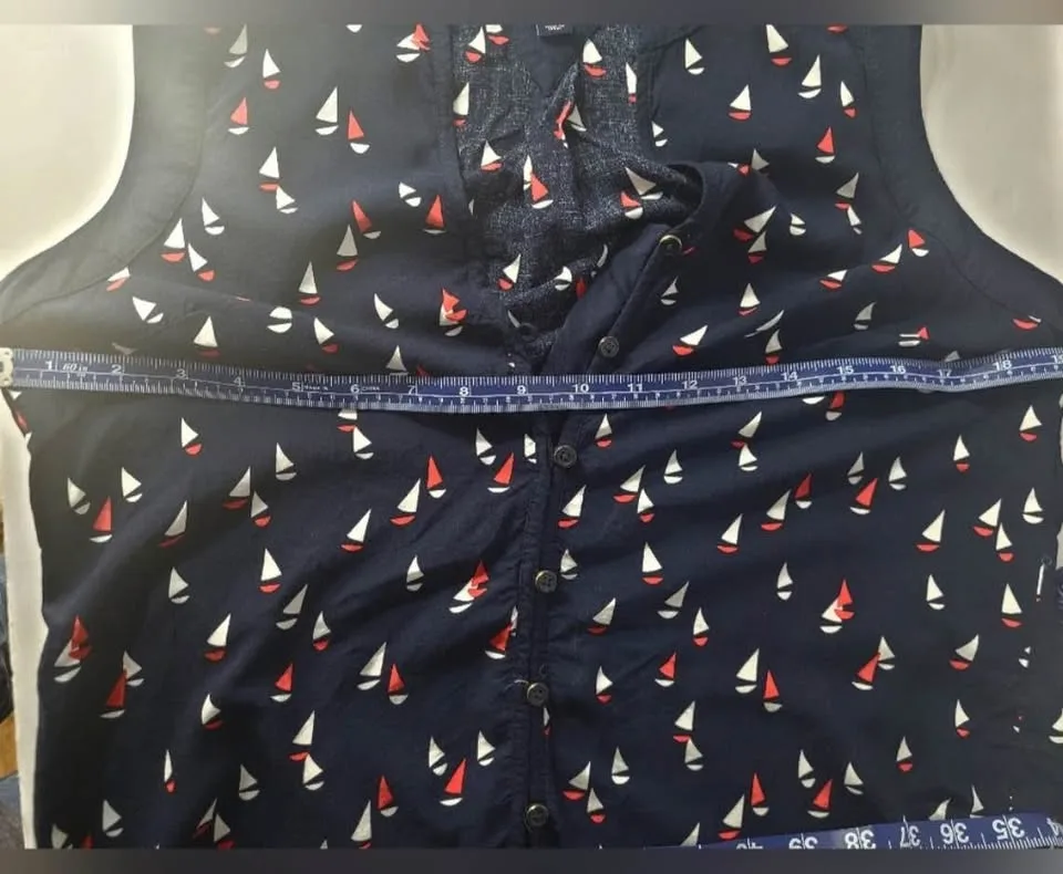 Tommy Hilfiger Woman's Sleeveless Light Summer Top Size M image indicator(5)