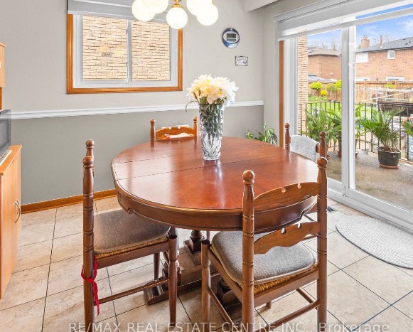 Solid Wood Dining Table and Chairs - photo 2