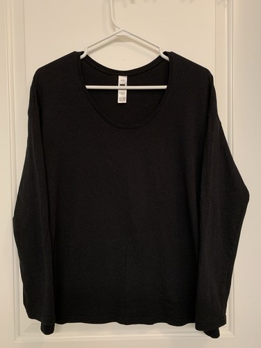 MEC Women’s Black Long Sleeve Scoop Neck Top Size M