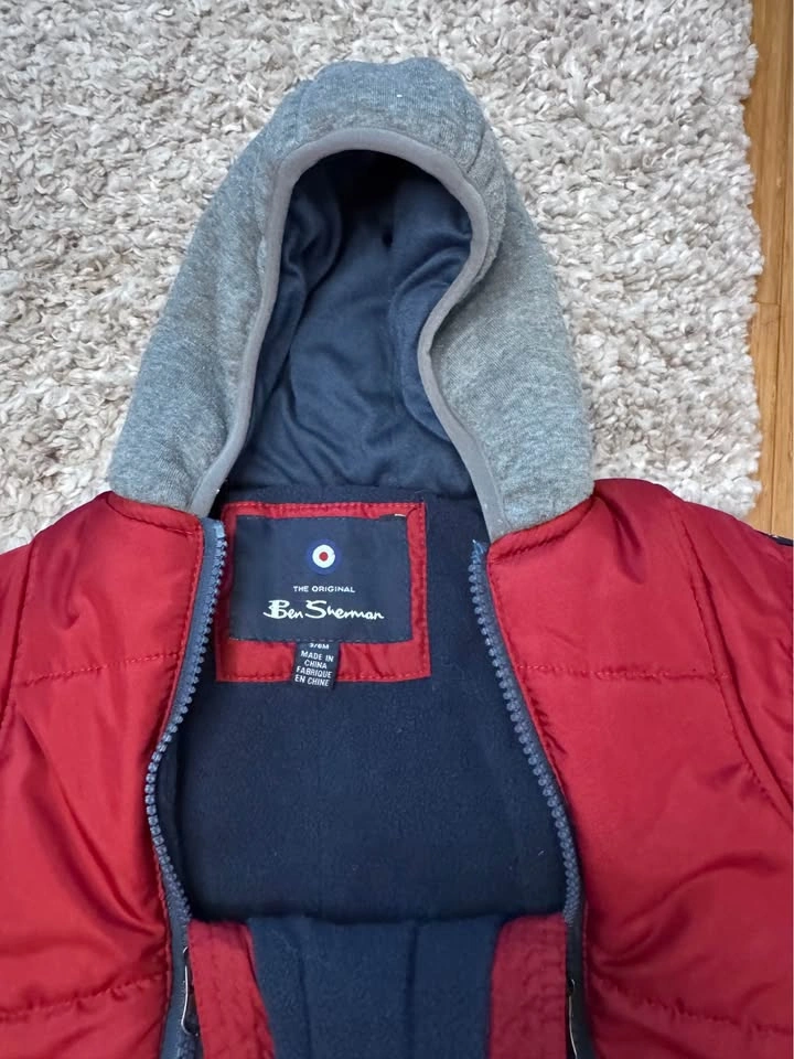 Snowsuit size 3-6 months - photo 3