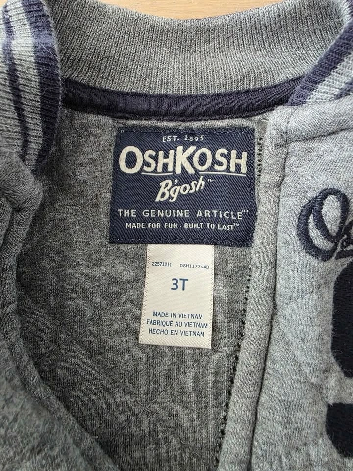 3T Oshkosh sweater - photo 2
