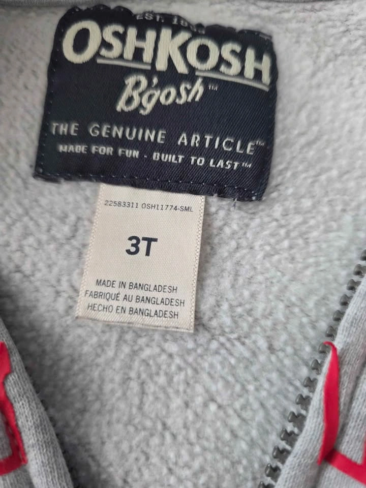 3T Oshkosh hoodie - photo 2
