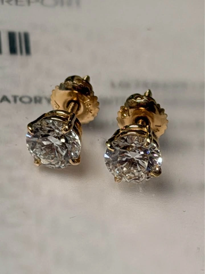 2CT Lab Grown Diamond Stud Earrings – E VS1 IGI Certified - photo 2