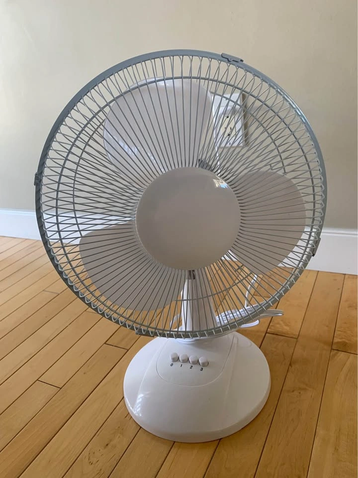 White Oscillating Table Fan - NEW - photo 4