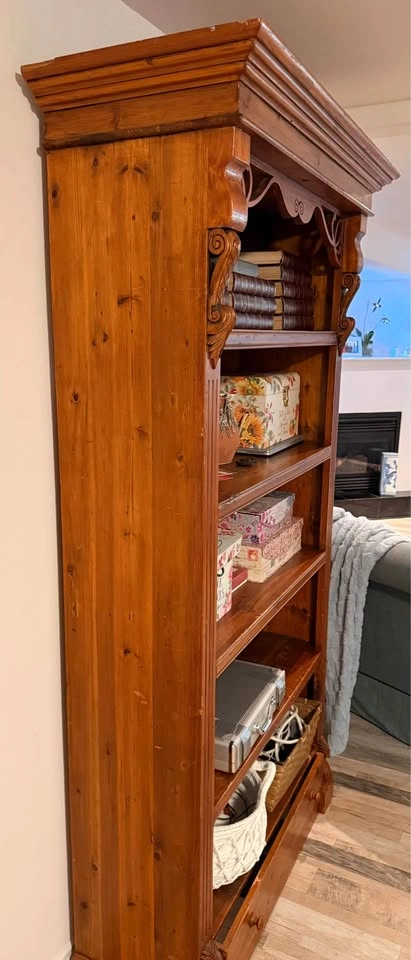 Large antique bookshelf - photo 2