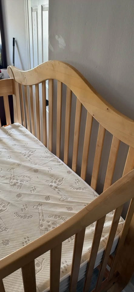Wooden Baby Crib - photo 4