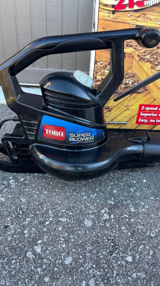 Toro 3 in 1 leaf blower / vac / mulcher *corded electric* - photo 3
