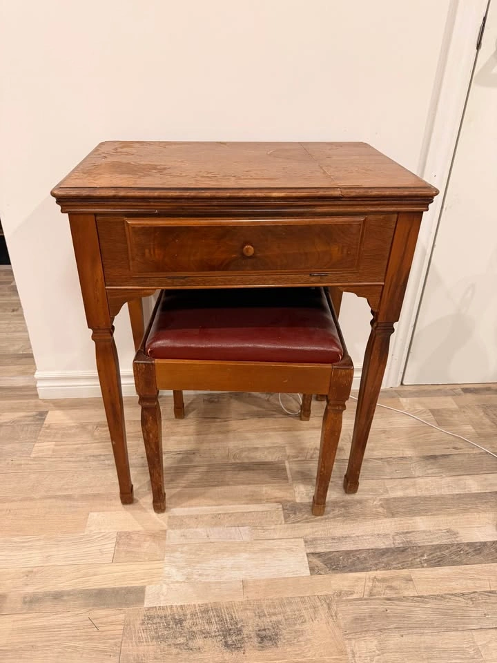 Antique sewing table - photo 4