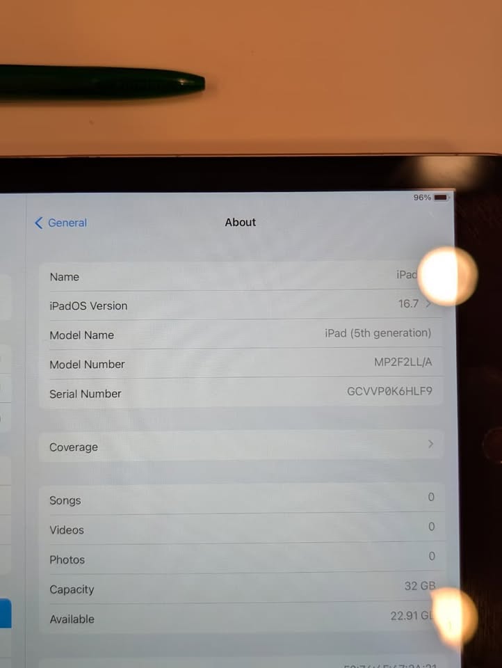 iPad 5th Gen - photo 5