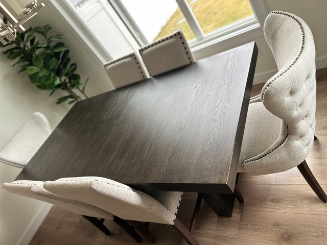 Moving sale - Dining Room Set - photo 2