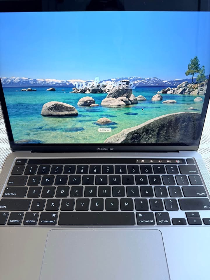 MacBook Pro 2020 512gb 16gb RAM + Magic Mouse 2 + Keyboard - photo 2