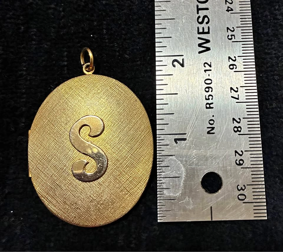 Vintage Gold-Tone Initial "S" Oval Photo Locket Pendant