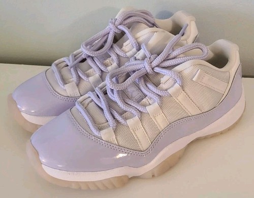 Air Jordan 11 Retro Low Pure Violet Womens SZ 6.5