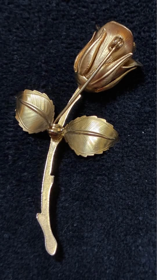 Vintage Mid-Century Brushed Gold-Tone Rose Brooch Pin - photo 3