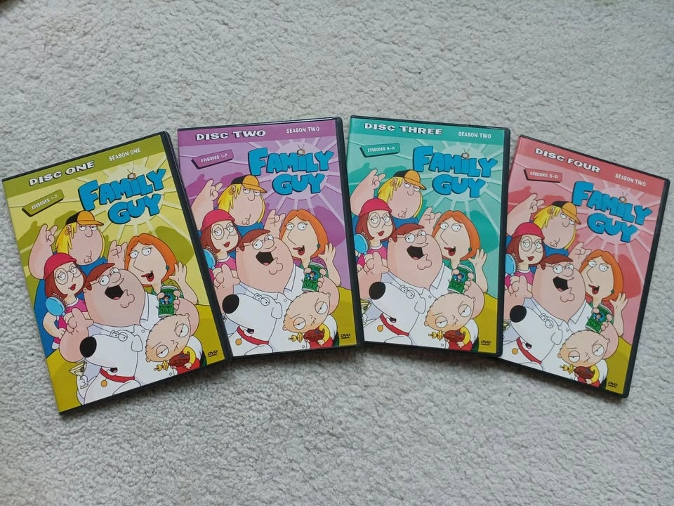 Family Guy DVD Box Set – Complete Seasons 1-3 - photo 4