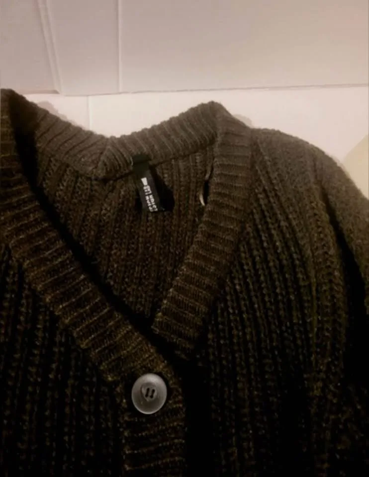 Oversize Cropped Design Lab Lord & Taylor Sweater M image indicator(3)