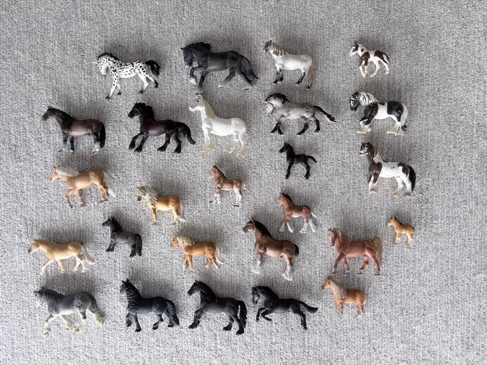 Rare Schleich Horses. Pick up in Rosenthal. $8 each - photo 2