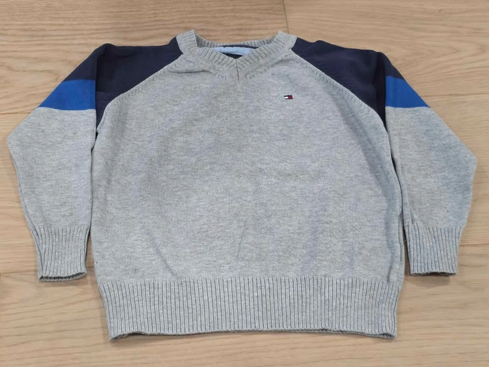 3T Hilfiger sweater