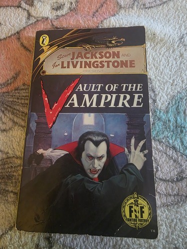 Fighting Fantasy #38: Vault of the Vampire by Keith Martin