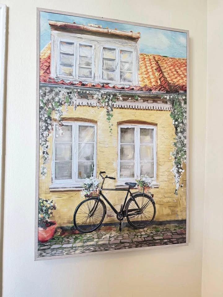 European Street Scene Canvas Wall Art