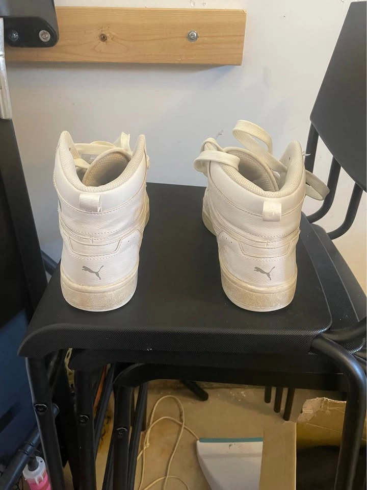 White Puma shoes Size 9 - photo 3