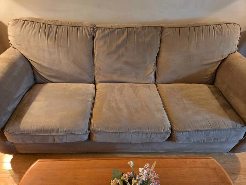 Couch - photo 4