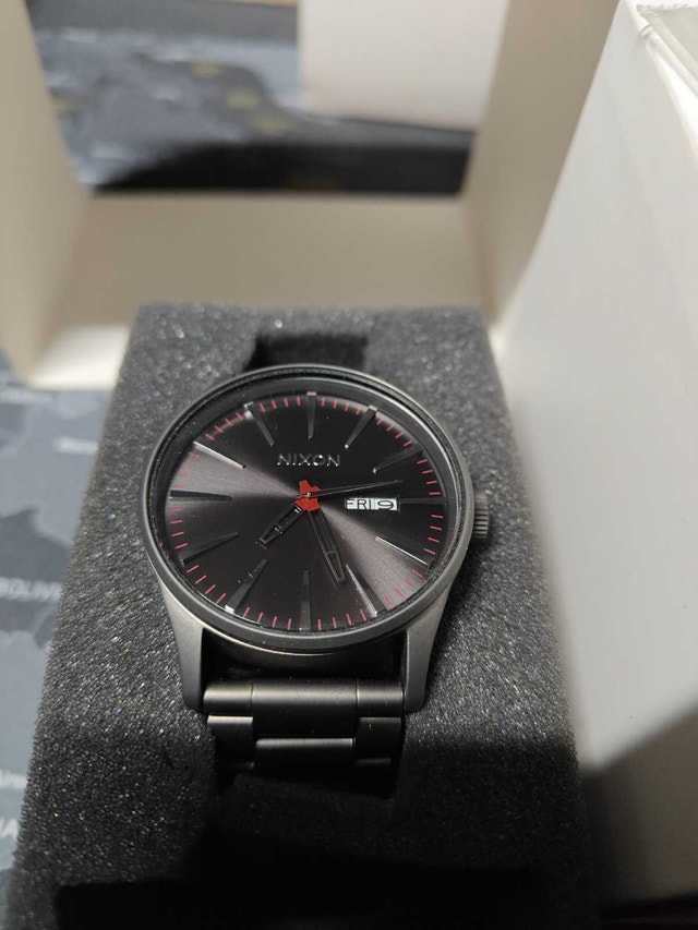 Nixon Watch