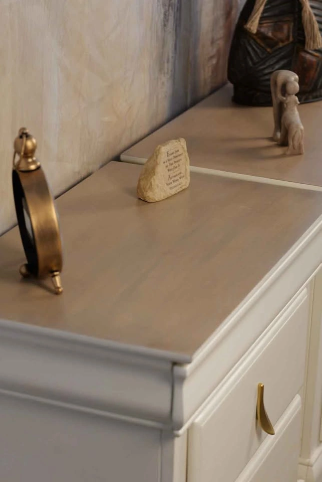 Pair of nightstands/side tables - photo 4