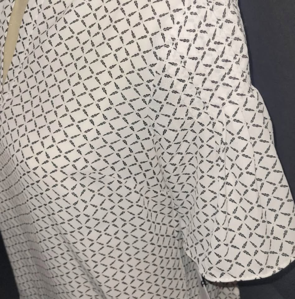 Ivanka Trump New White and Black Blouse Accent Sleeve With Tags - photo 3
