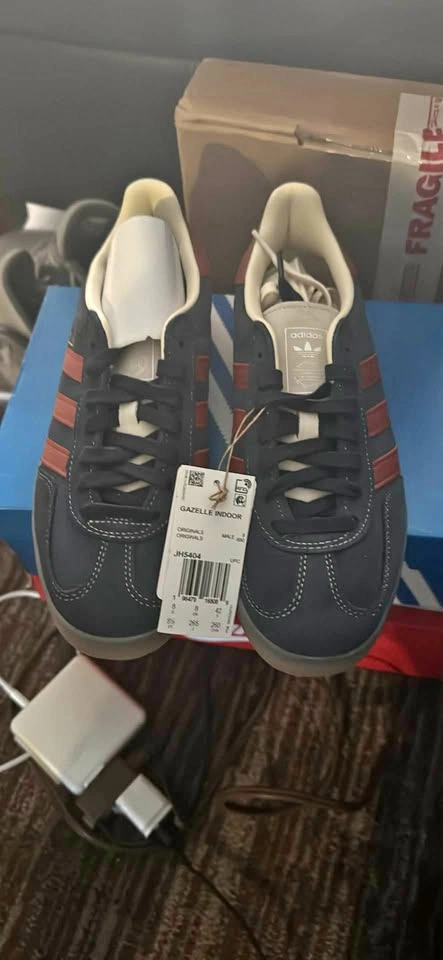 Adidas indoor Gazelles
