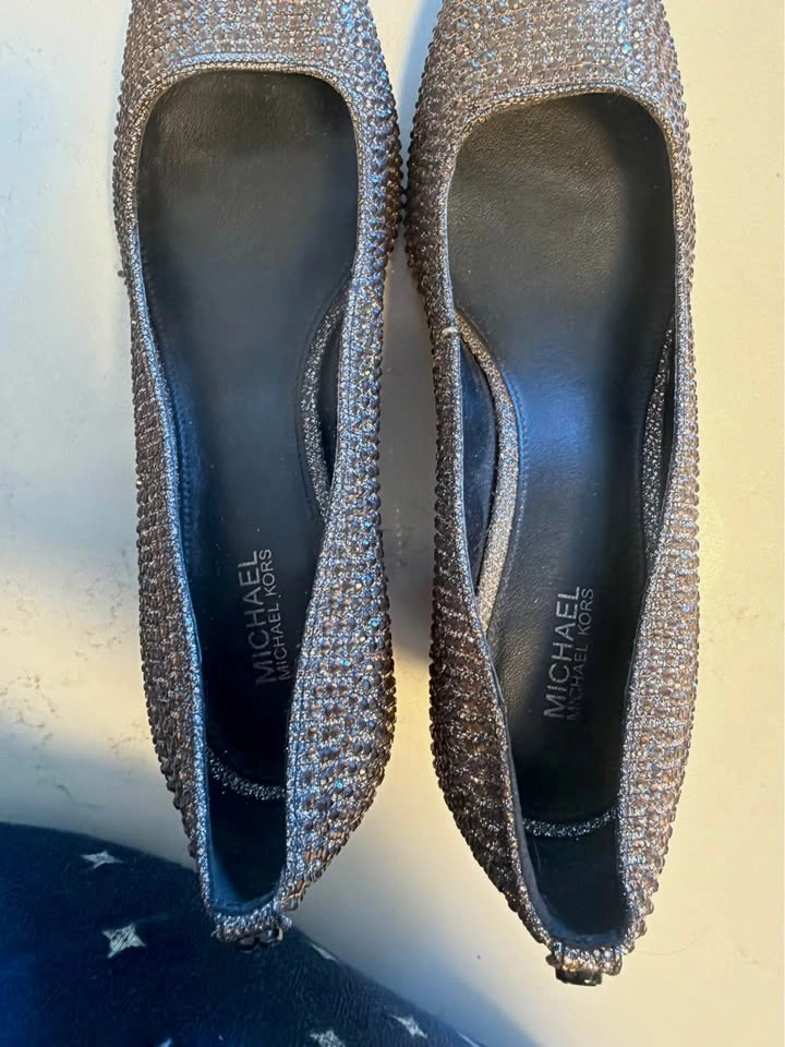 MK Michael Kors Bronze Studded Pumps / Bellies Size 8 - photo 4