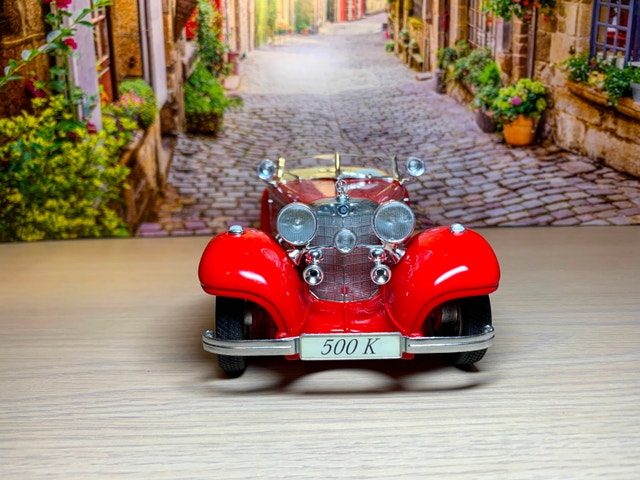 1:18 1936 Mercedes-Benz 500 K Typ Special Roadster Red diecast - photo 2