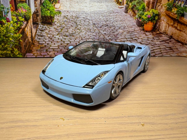 1:18 Brand New Lamborghini Gallardo Spyder Diecast Model
