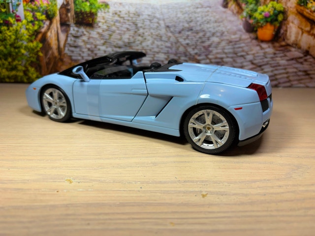 1:18 Brand New Lamborghini Gallardo Spyder Diecast Model - photo 5