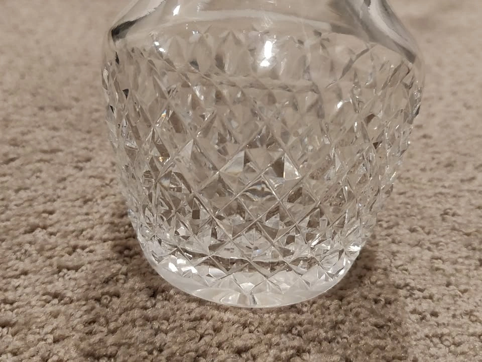 Heavy Glass Diamond Cut Mini Vase - 4-1/4" Tall - photo 4