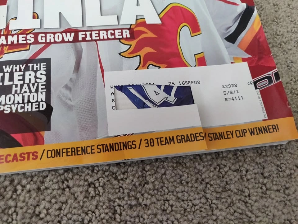 Hockey News Magazine - Yearbook - Jarome Iginla Calgary Flames - photo 2