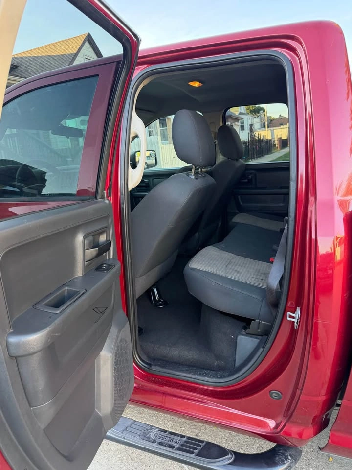 2012 Dodge Ram 1500 Mega Cab SLT Pickup 4D 6 1/4 ft - photo 5
